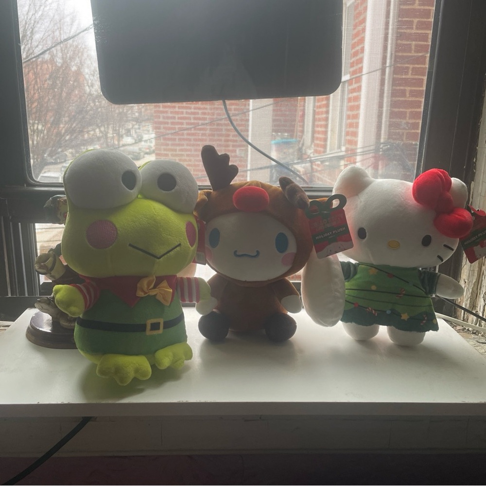 New 3 Pc Lot Of Sanrio Hello Kitty & Friends Holiday Plush Stuffed Animal Bundle